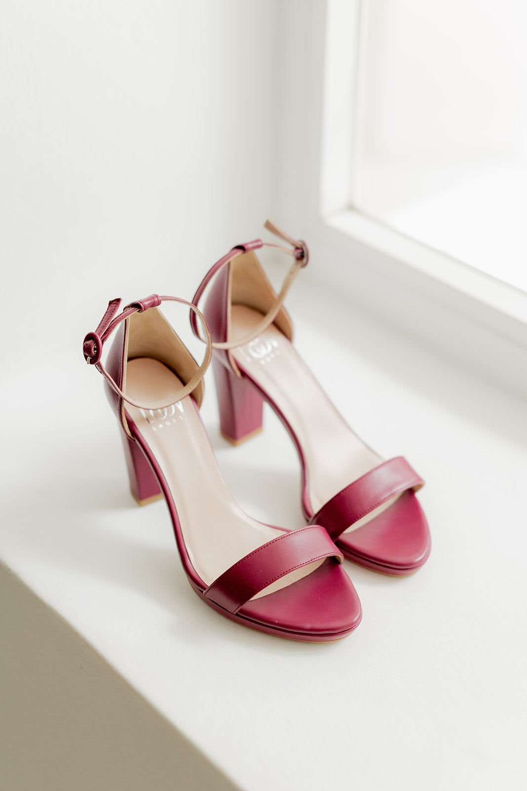 Alma Piel Vino-Sandalia-Alma-Loovshoes