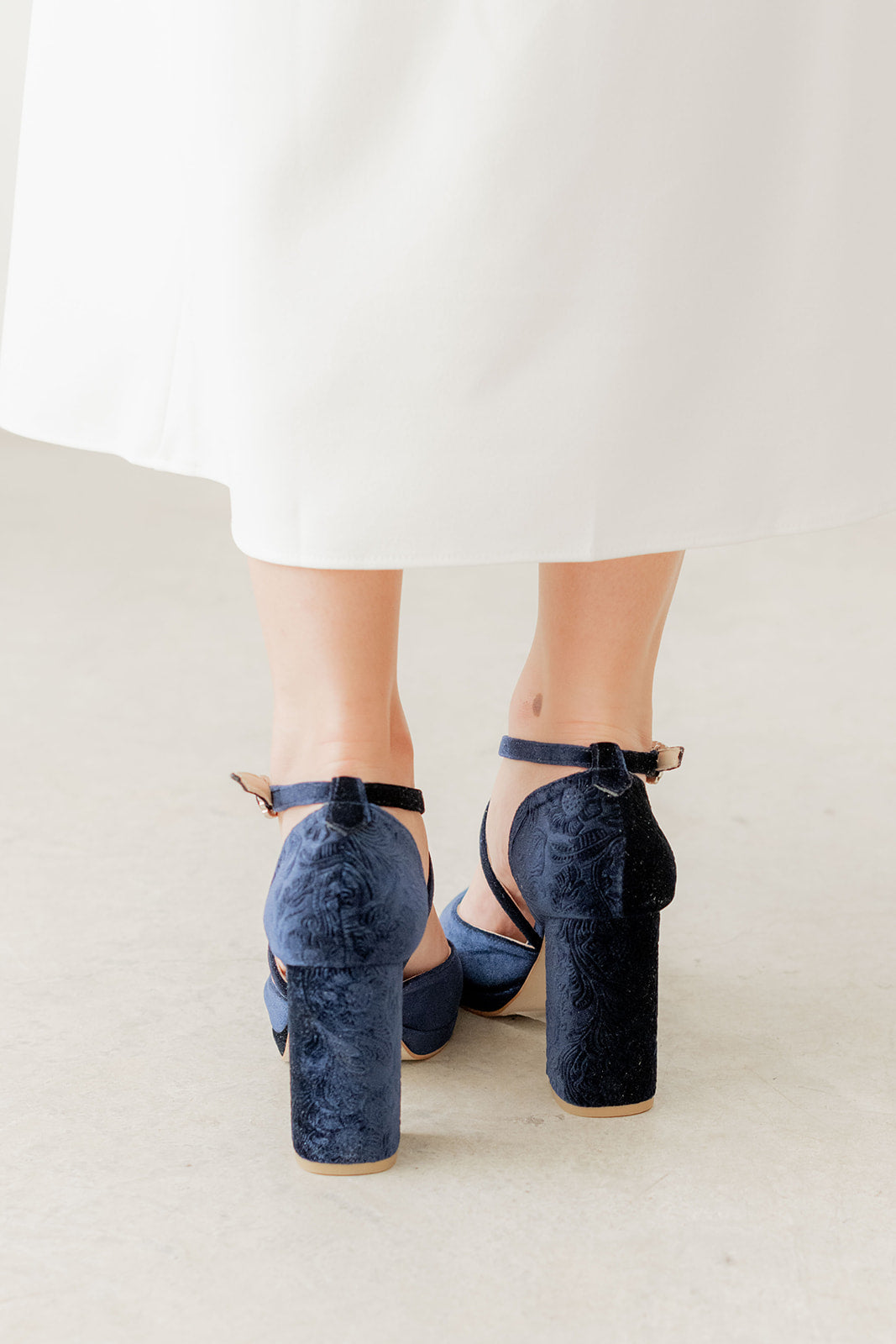 Adela Velvet Navy-Salón-Adela-Loovshoes